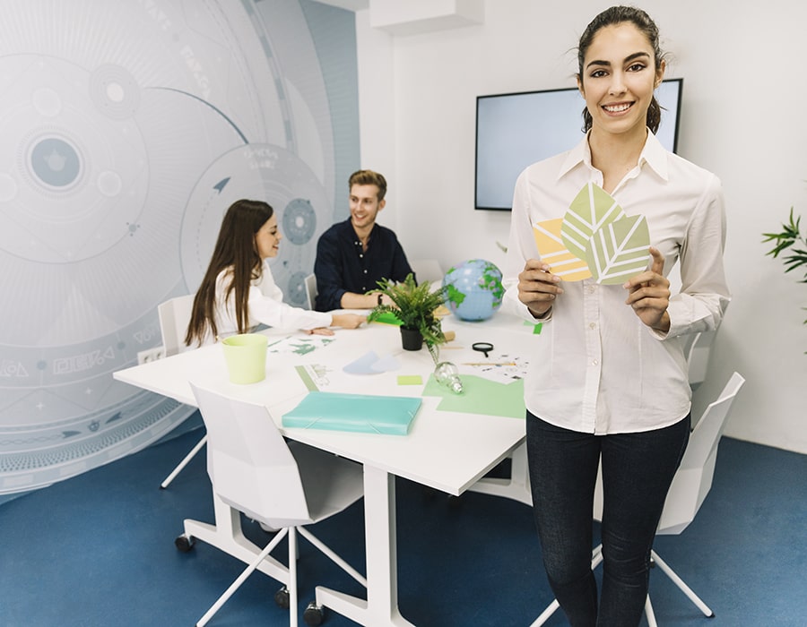 ArtiQ - AI Product Showcase Site